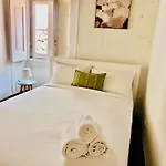 Authentic Portuguese Home- Alfama *