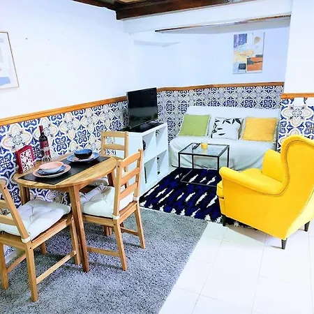 Authentic Portuguese Home- Alfama Lisboa