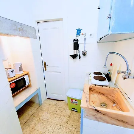 Authentic Portuguese Home- Alfama Apartman