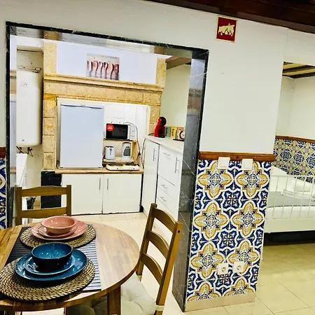 Authentic Portuguese Home- Alfama *