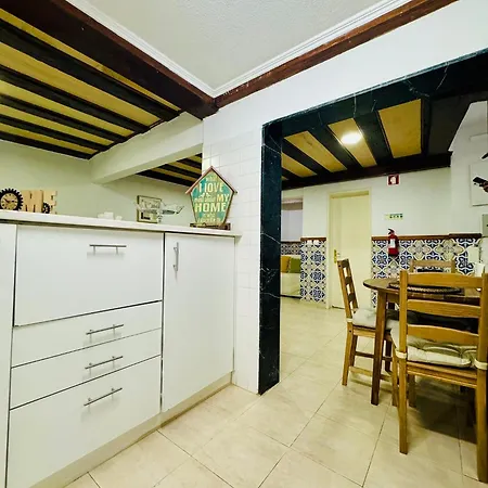 Authentic Portuguese Home- Alfama